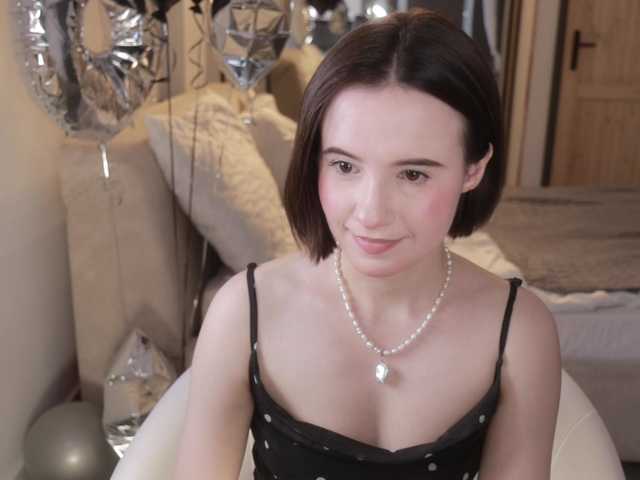 -femaleessence- online