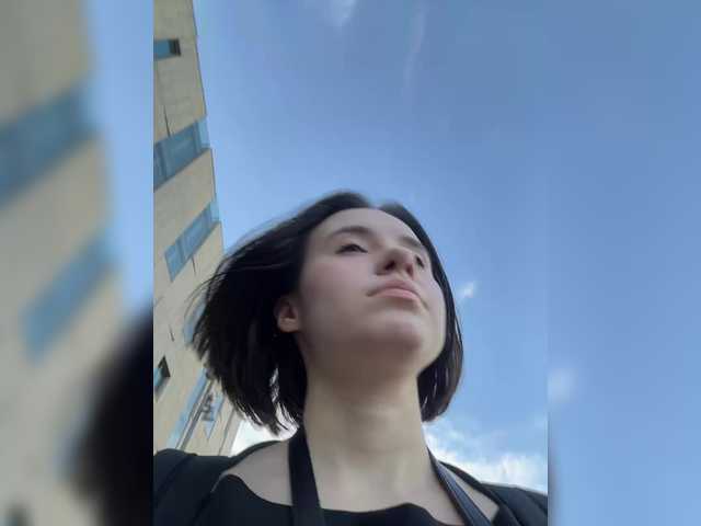 -FemaleEssence- live cam on BongaCams