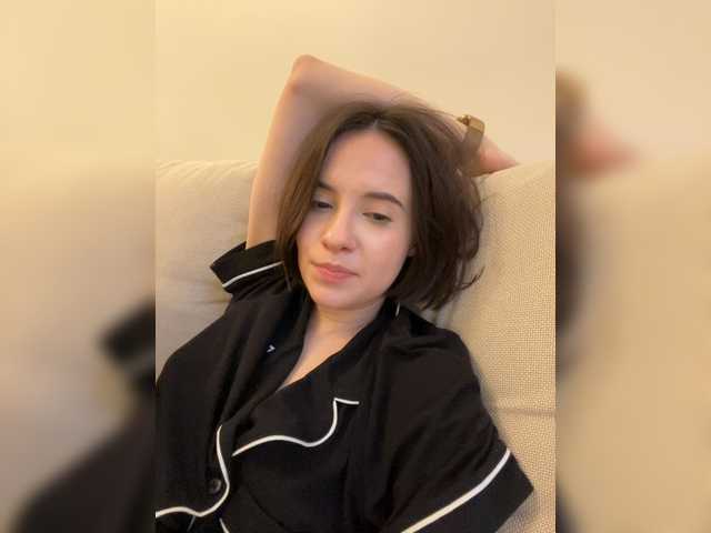 -FemaleEssence- live cam on BongaCams