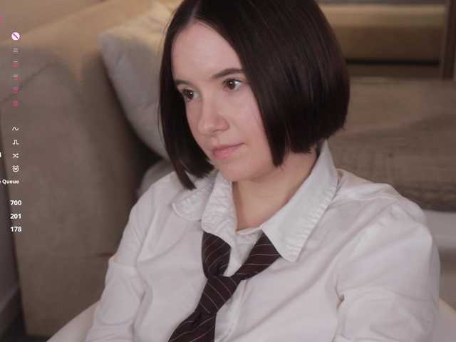 -FemaleEssence- live cam on BongaCams
