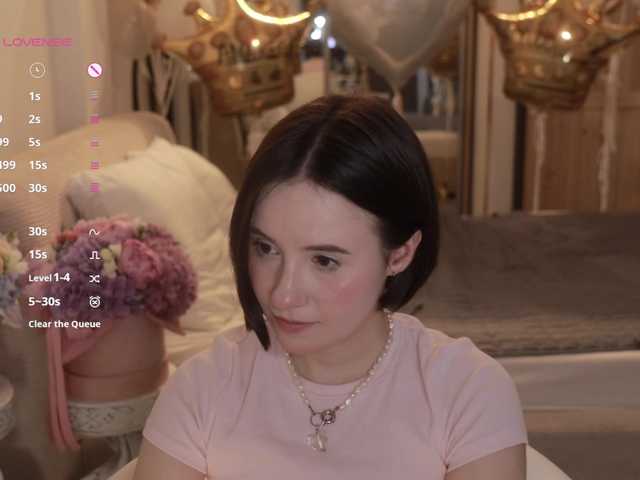 -FemaleEssence- live cam on BongaCams
