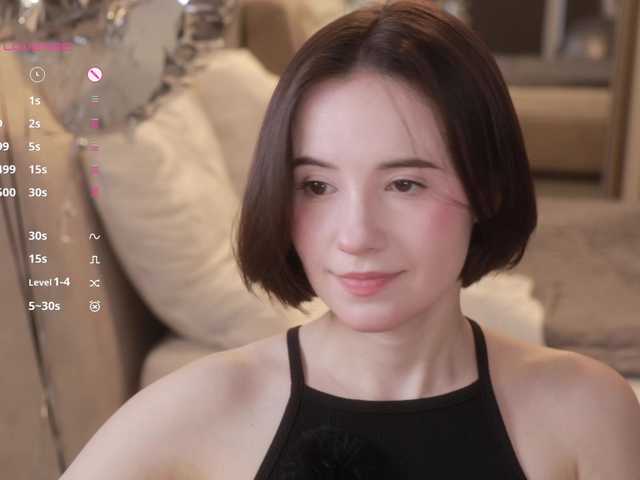 -FemaleEssence- live cam on BongaCams