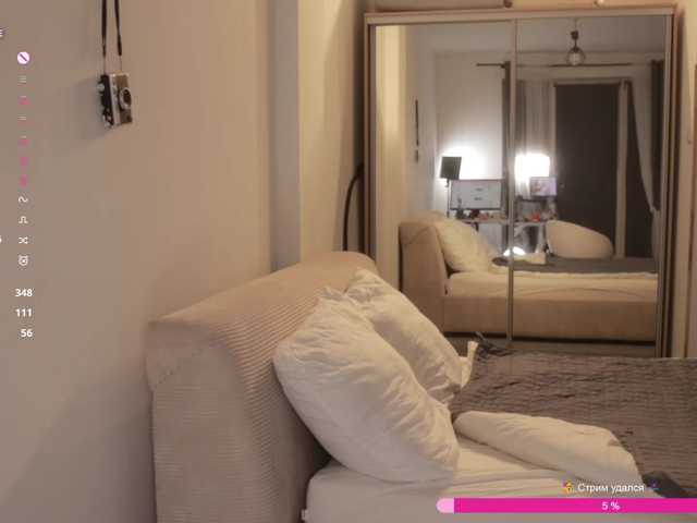 -FemaleEssence- live cam on BongaCams