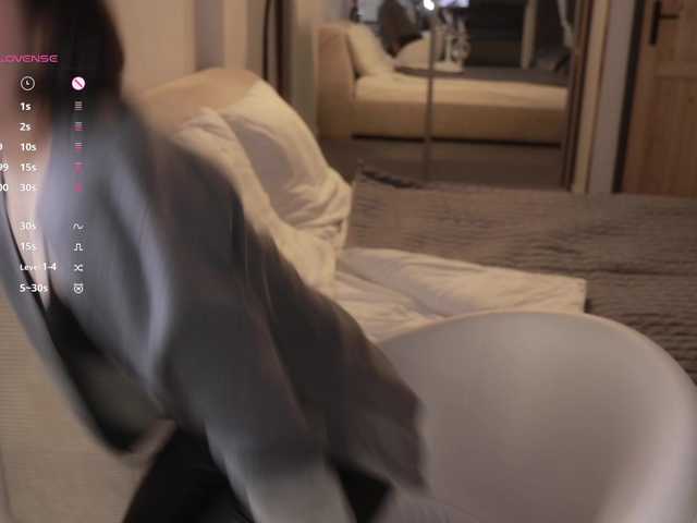 EssieAffleck preview