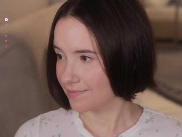 -FemaleEssence- live cam on BongaCams