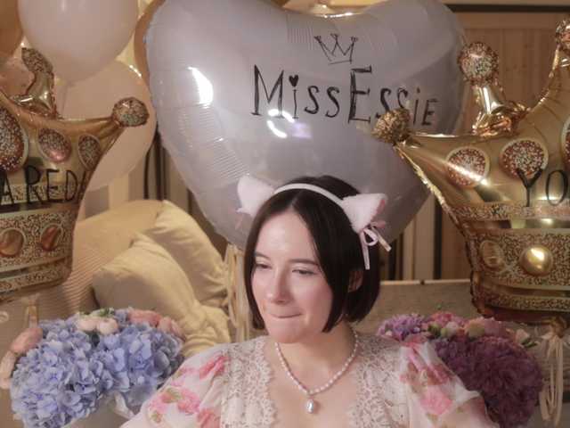 -FemaleEssence-