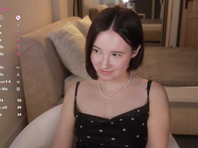 -FemaleEssence- live cam on BongaCams