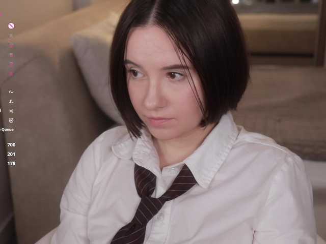 -FemaleEssence- live cam on BongaCams