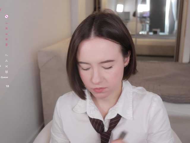 -FemaleEssence- live cam on BongaCams