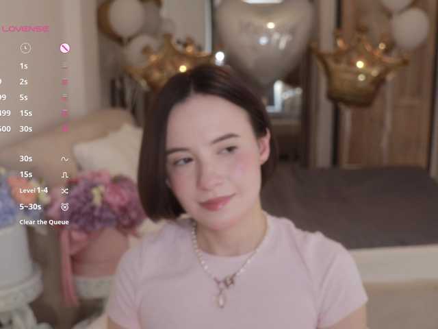 -FemaleEssence- live cam on BongaCams