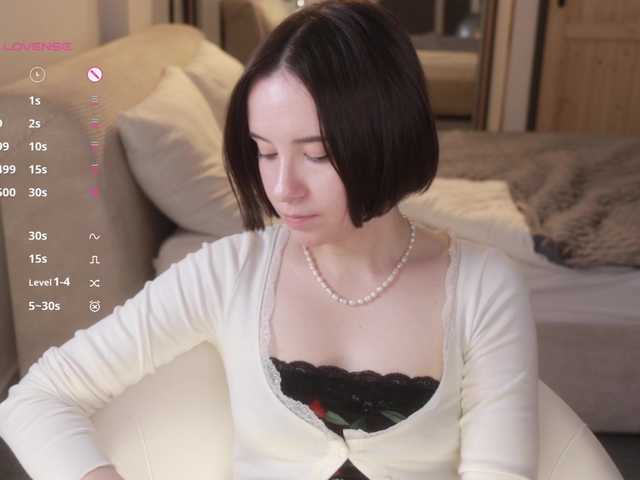 -FemaleEssence- live cam on BongaCams