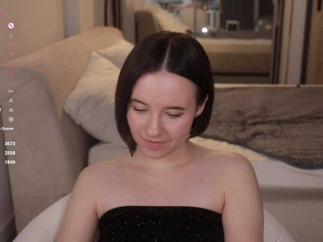 -FemaleEssence- live cam on BongaCams