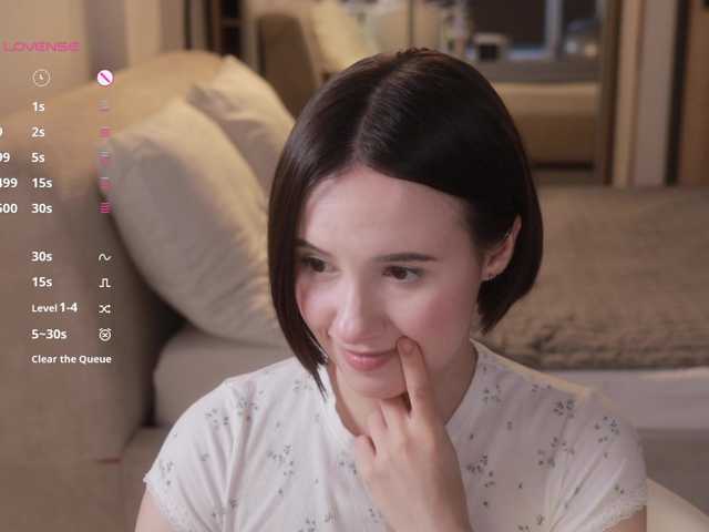 -FemaleEssence- live webcam show
