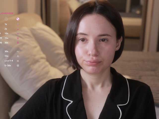 -FemaleEssence- live cam on BongaCams