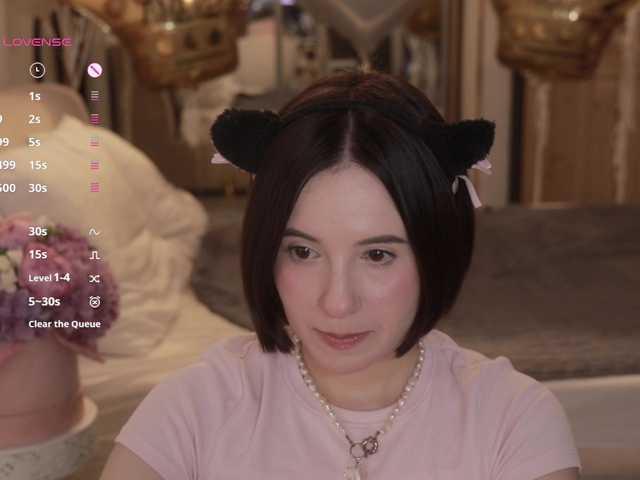 -FemaleEssence-