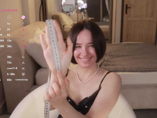-FemaleEssence- live webcam show
