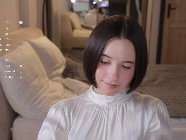 -FemaleEssence-