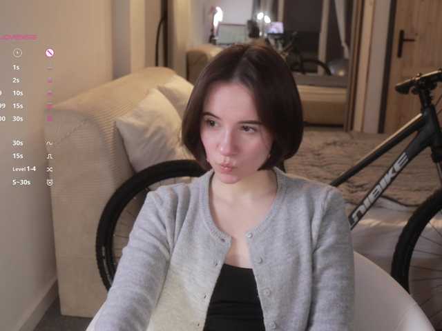 -FemaleEssence- live cam on BongaCams