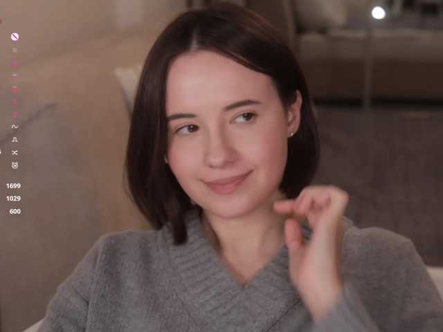 -FemaleEssence- live cam on BongaCams