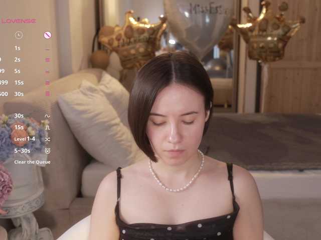 -FemaleEssence- live cam on BongaCams