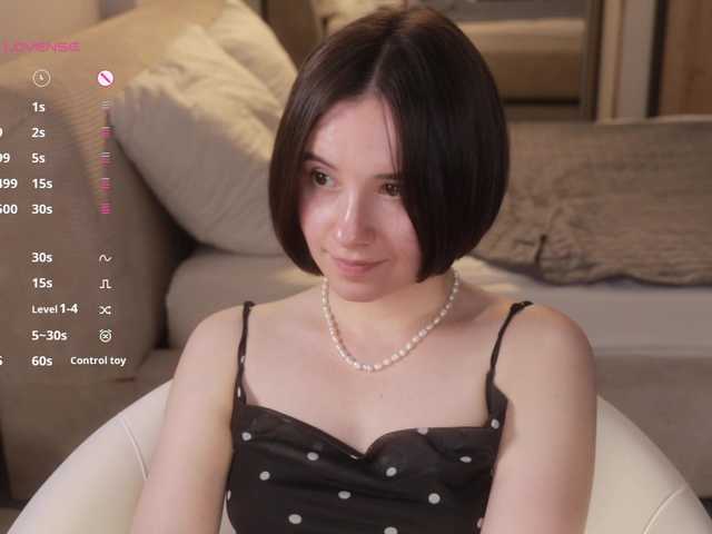 -FemaleEssence- live cam on BongaCams