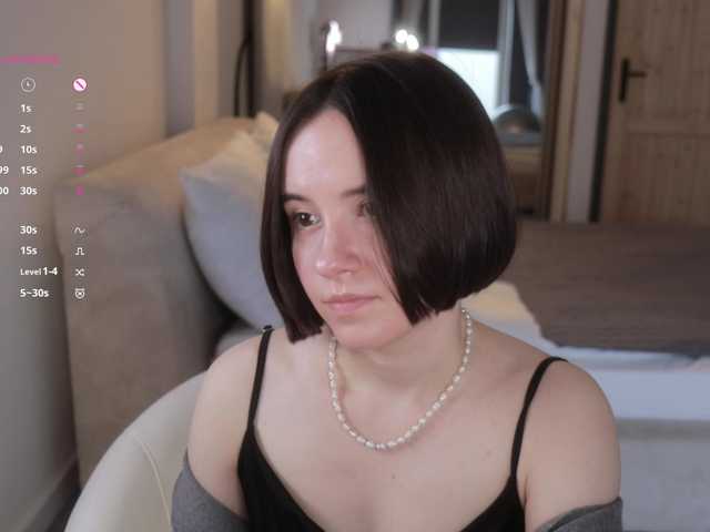 -FemaleEssence-