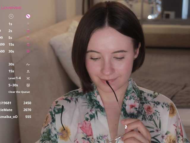 -FemaleEssence- live cam