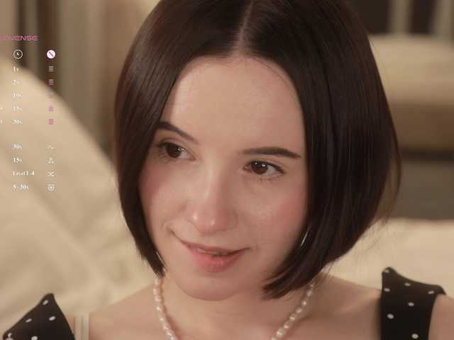 -FemaleEssence- live cam