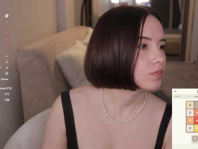-FemaleEssence- live cam on BongaCams
