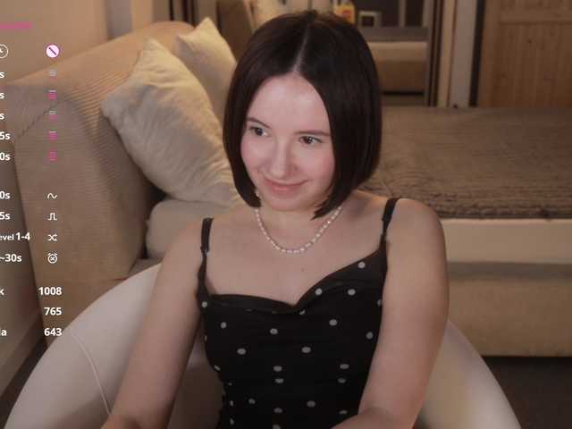 -FemaleEssence- live cam on BongaCams