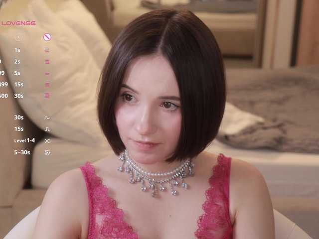 -FemaleEssence-