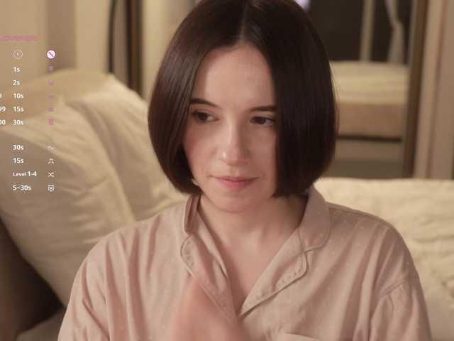 -FemaleEssence-'s BongaCams show and profile