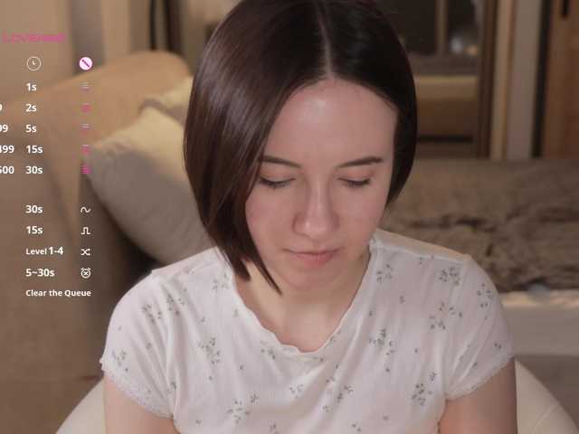 MissEssie live webcam show