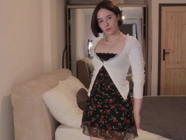 -FemaleEssence- live webcam show