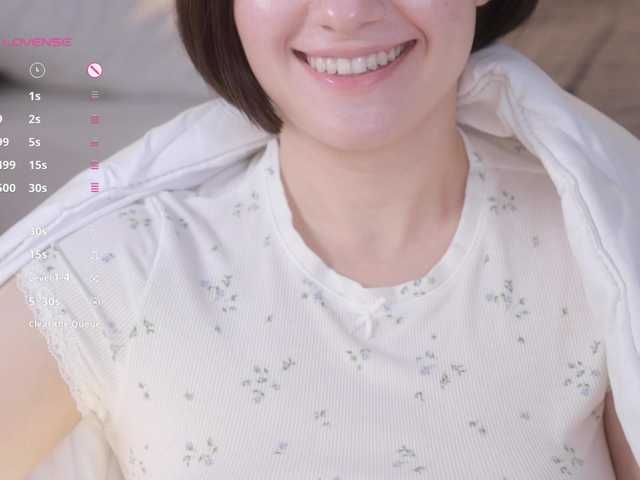 -FemaleEssence- live cam on BongaCams