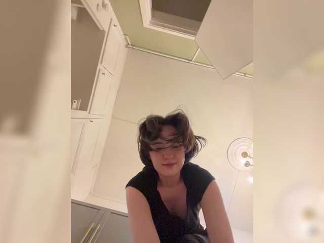 -FemaleEssence- live cam on BongaCams