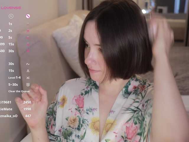 -FemaleEssence-