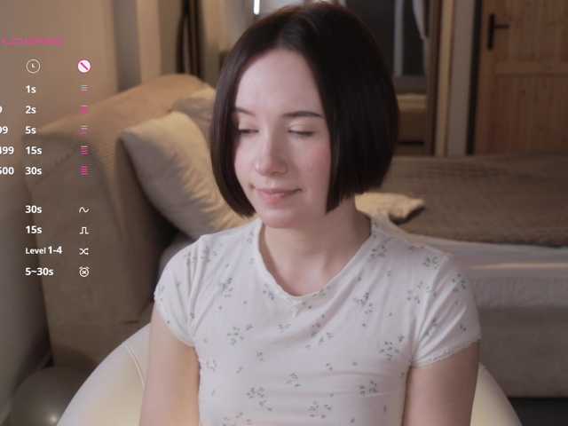 -FemaleEssence- live cam on BongaCams