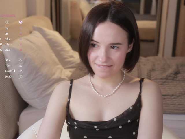 видео -FemaleEssence-