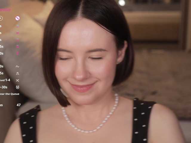 -FemaleEssence- live cam on BongaCams