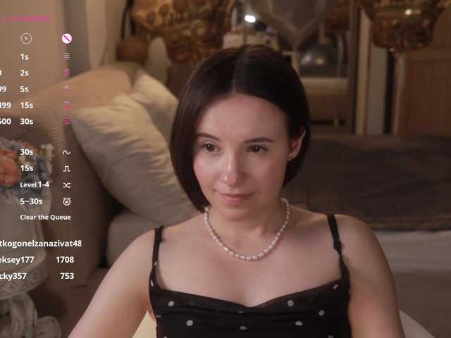 -FemaleEssence- live cam on BongaCams