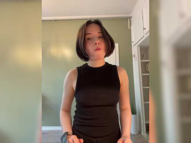 -FemaleEssence- live cam on BongaCams