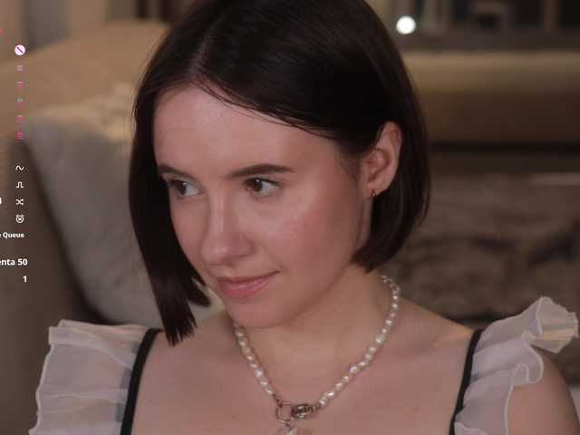 -FemaleEssence- live cam on BongaCams