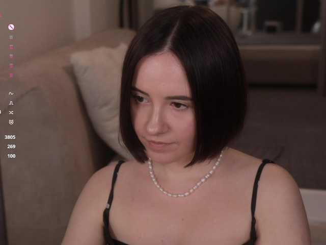 -FemaleEssence- live cam on BongaCams