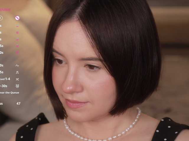-FemaleEssence- live cam on BongaCams