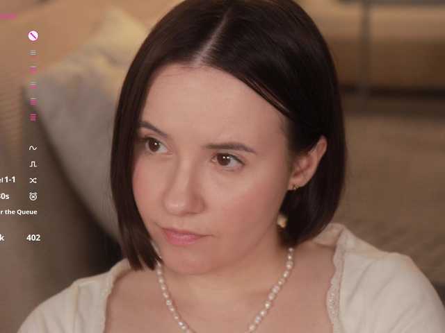 -FemaleEssence- live cam on BongaCams