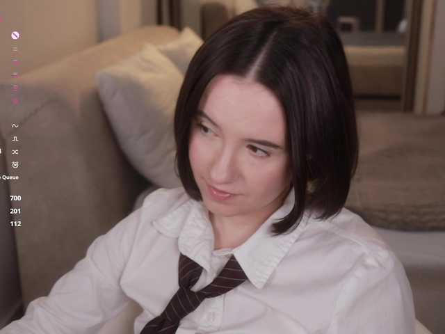 -FemaleEssence- live cam on BongaCams