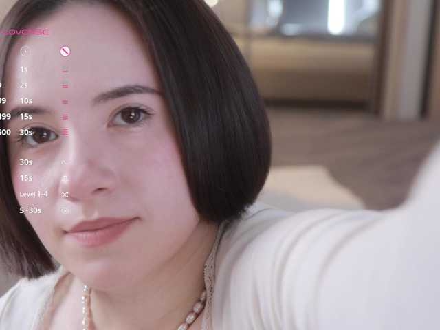 -FemaleEssence- live cam on BongaCams
