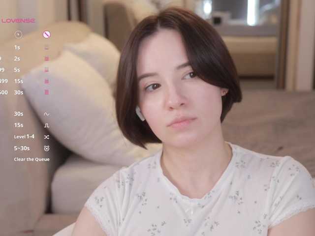 -FemaleEssence- live webcam show