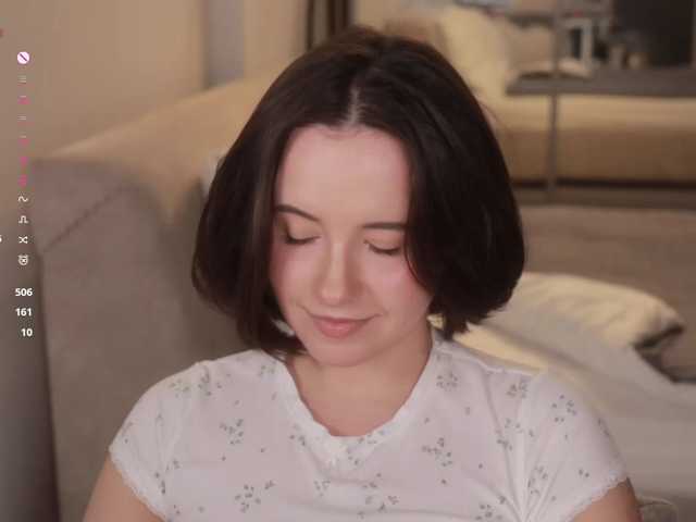 -FemaleEssence- live cam on BongaCams